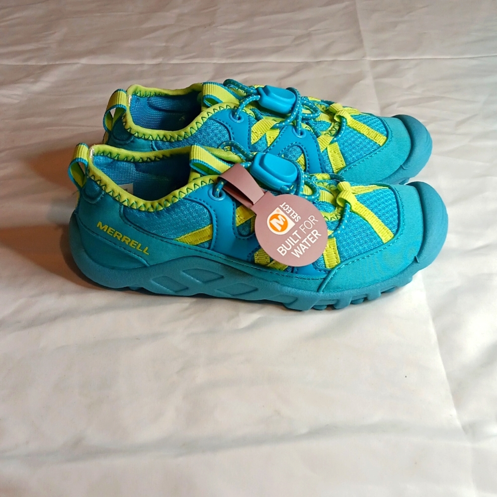 MERRELL kids water proof shoe blue and neon lining new shoe unisex size 12 kids